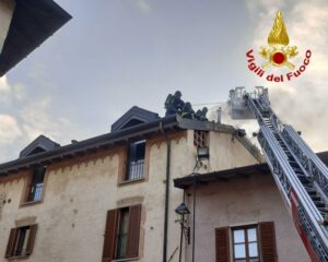 Daverio: Fiamme in piazza Montegrappa, nessun ferito