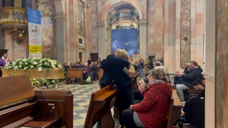 Busto: Don Lolli, “La vita di Bruno, un capolavoro”