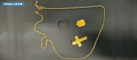 Luino: Ruba gioielli a un anziano, denunciata