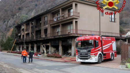 Laveno M.: Rogo pauroso, dalle fiamme alla gara solidale