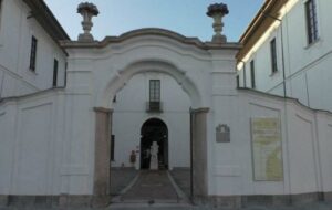 Busto: Su Palazzo Cicogna arriva lo Scudo Blu