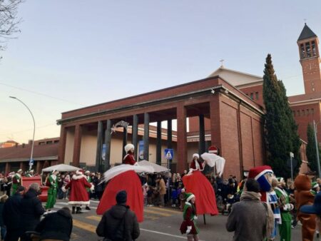 Busto: Il Vero Babbo Natale conquista anche Sant’Edoardo