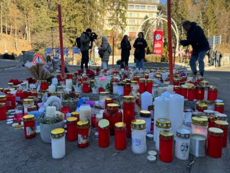 Laveno: Spente luminarie per solidarietà alle vittime