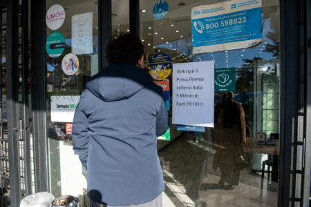 Milano: Lotteria, premi "minori" anche nel varesotto