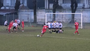 Calcio: Besnatese e Arcellasco si fermano sullo 0-0