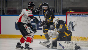 Hockey: Caldaro detta legge, Varese affonda 4-1