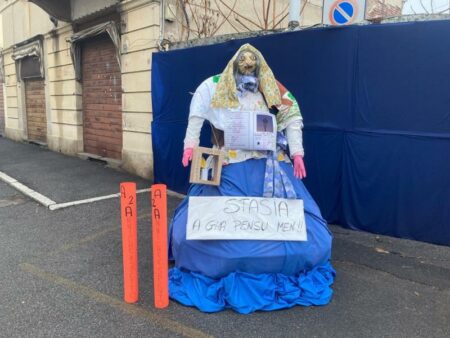 Busto: Giöbia dei commercianti, in fiamme la città buia