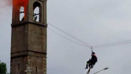 Cassano: Befana solidale di corsa e giù dal campanile