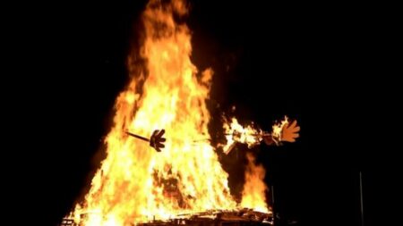 Gallarate: La vecchina brucia prima all'oratorio di Arnate