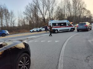 Buguggiate: Drammatico schianto auto-moto