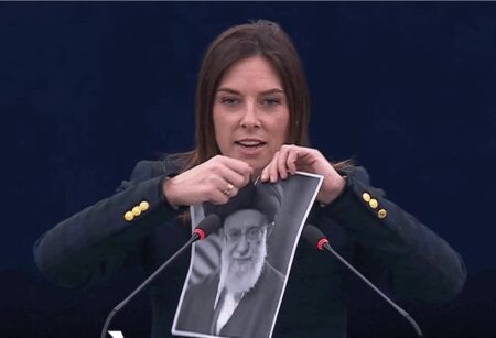 Busto: Tovaglieri esulta: "Khamenei morto, libertà!"