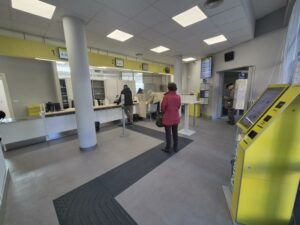 Gerenzano: Riapre l’ufficio postale dopo un anno di attesa