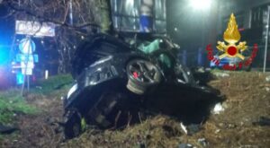 Saronno: Schianto tragico, morti due ragazzi