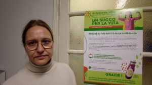 Busto: Bimbi da salvare, un succo per la vita in piazza