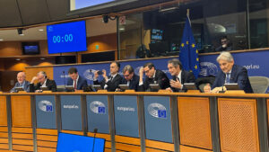 Bruxelles: Fontana difende il ruolo delle regioni in Ue