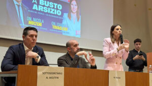Busto: "Sicurezza è libertà", sala gremita al Tessile