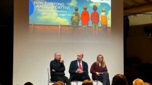 Gallarate: Al MAGA tanti giovani. E nessun cattivo