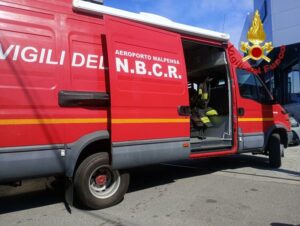 Saronno: Fuga "irritante" nell'autosalone, evacuazione