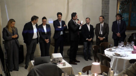 Varese: UNEBA al futuro, “Curiamo a casa i nostri anziani”