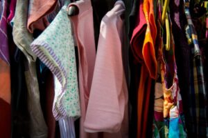 Busto: Mercatino, viale Lombardia come la Versilia