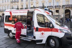 Gallarate: Incidente tra auto e moto, ferito un 48enne