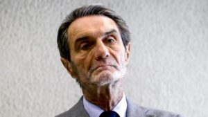 Milano: Trump offende Meloni, Fontana annulla viaggio USA