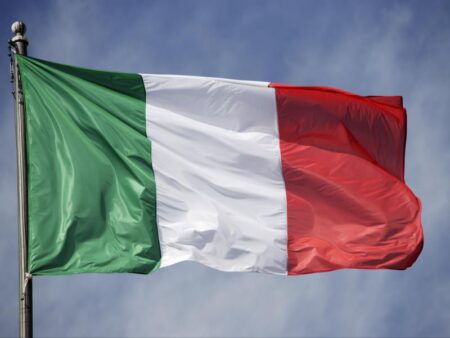 Cassano: La Repubblica apre le braccia ai nuovi diciottenni