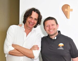 Busto: Don David, prete di galera: libro-intervista