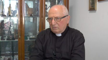 Busto: Addio Monsignor Livetti
