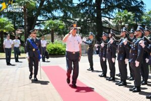 Varese: Generale De Gennaro in visita ai nostri finanzieri