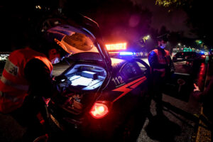 Besano: Violenza e colpi d'ascia, 4 arresti