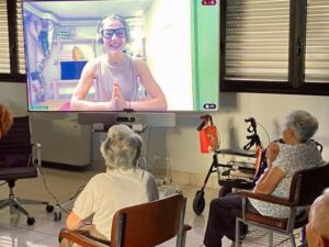 Busto: La Provvidenza, ospiti a lezioni di yoga online