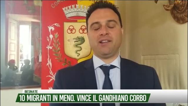 10 migranti in meno.
Vince il gandhiano Corbo