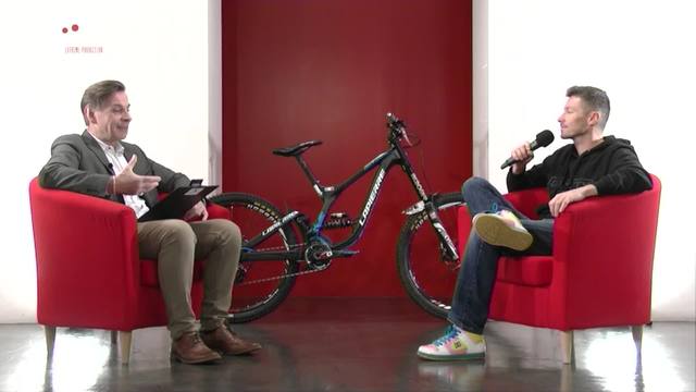In studio con Luca Masserini e la sua scuola di ciclismo Downhill; per il nuoto intervista alla campionessa Arianna Castiglioni.