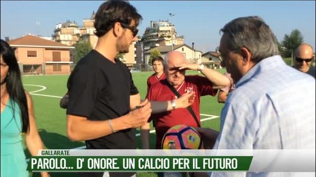 Parolo... d'onore.
Un calcio per il futuro