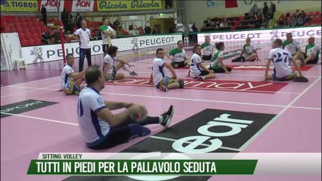 Tutti in piedi per la pallavolo seduta