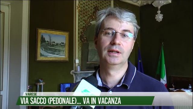 Via Sacco (pedonale)...
va in vacanza